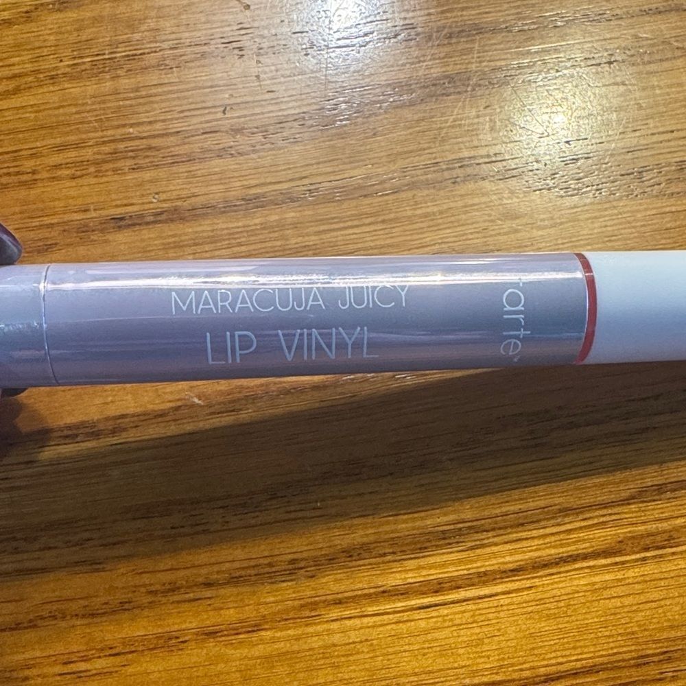 Tarte Maracuja Juicy Lip Vinyl in Sheer Lotus - brand new